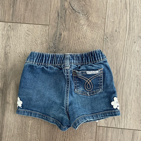 Denim shorts with detailing - Picture 2 of 2